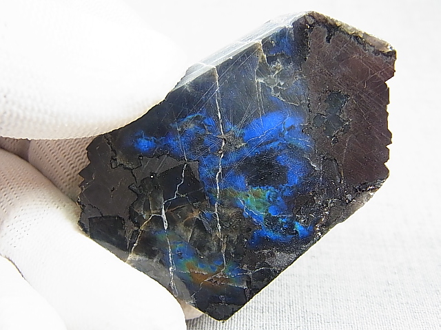 画像: フィンランド・ユレマー産スペクトロライト（ブルーマトリクス）ハイパースシーン入り研磨スライス 30.4g