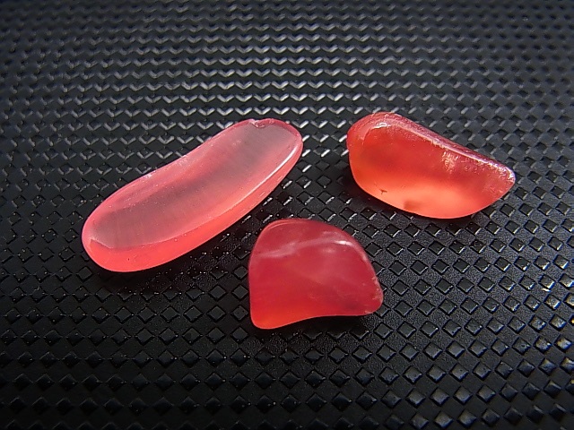 画像: アルゼンチン産クリアロードクロサイト（SA）研磨原石 3点セット トータル 3.1g