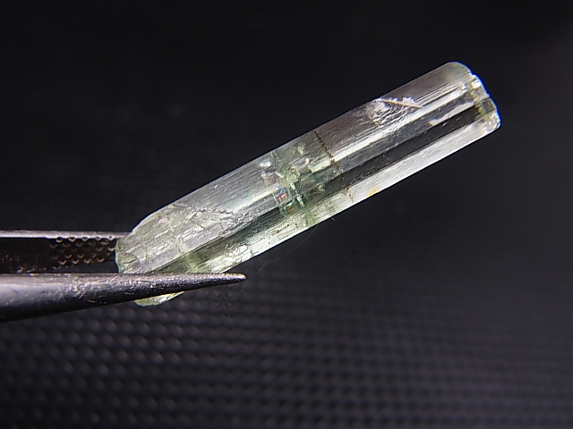 画像: ロシア・ザバイカル産イエローベリル原石 6.4カラット