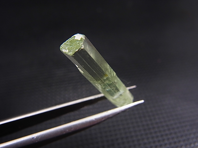 画像: ロシア・ザバイカル産イエローベリル原石 6.4カラット