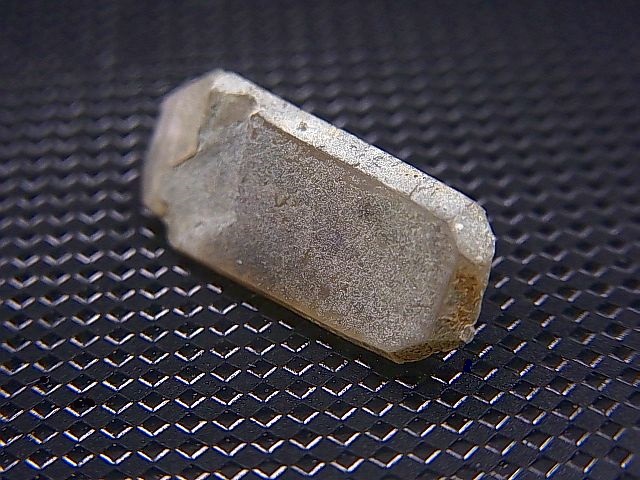 画像: ドイツ・ザクセン州産クローライト入りグリーン水晶（タビー型ＤＴ/貫入） 1.2g