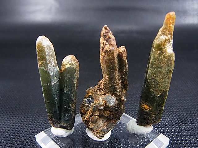 画像: 柿野鉱山産緑水晶（ヘデンベルガイト/緑閃石入りインターフェレンス型） 3点セット トータル 19.1g