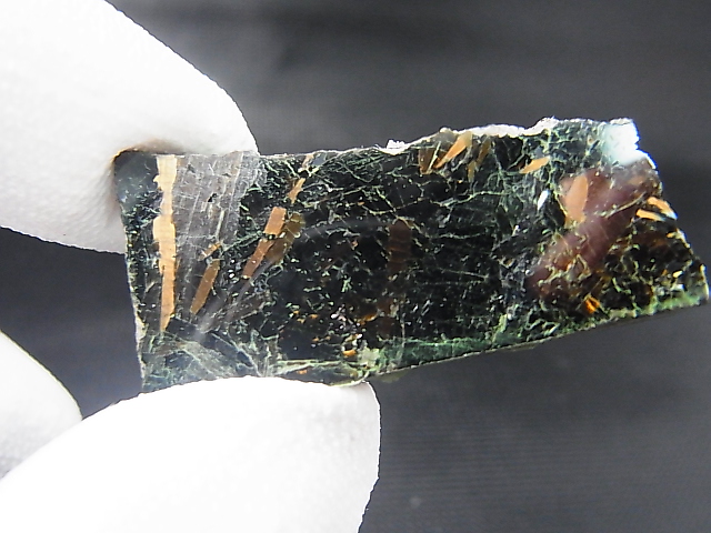 画像: グリーンランド産ヌーマイト研磨スライス 14.3g