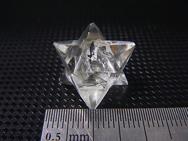 画像: インド・マニハール産マカバスター水晶（六芒星/五芒星十二面体） 3.6g
