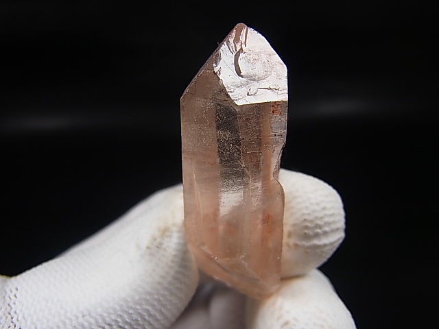 タンザニア産クリアピンク/モンドクオーツ・ポイント 15.0g