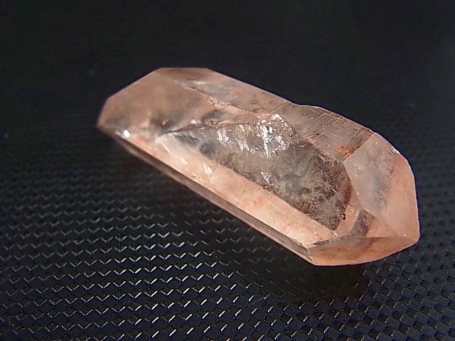 画像: タンザニア産クリアピンク/モンドクオーツ・ポイント 15.0g