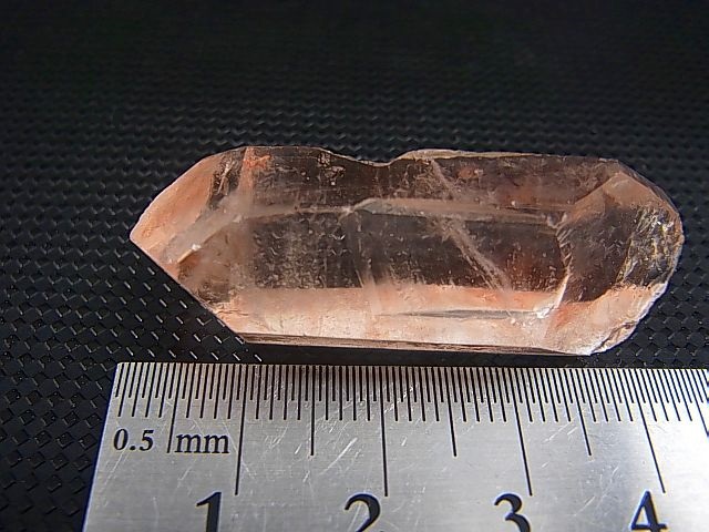 タンザニア産クリアピンク/モンドクオーツ・ポイント 15.0g