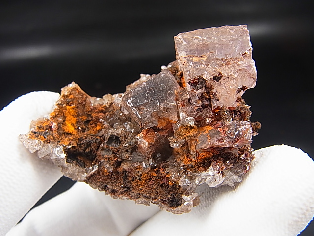 メキシコ・オハエラ鉱山産フローライト原石（赤色蛍光） 25.0g