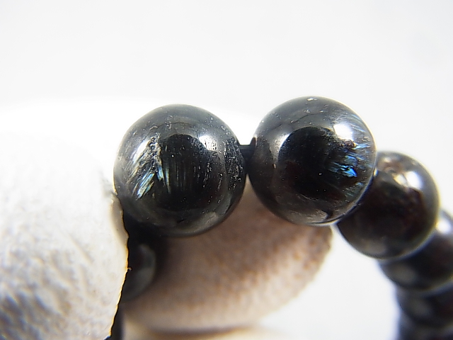 画像: アルベゾン閃石(アルベゾナイト)粒売りビーズ 8.5mm平均