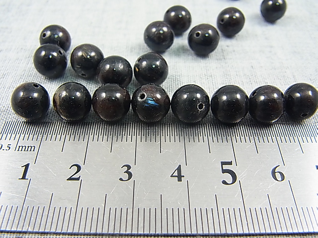 画像: アルベゾン閃石(アルベゾナイト)粒売りビーズ 8.5mm平均