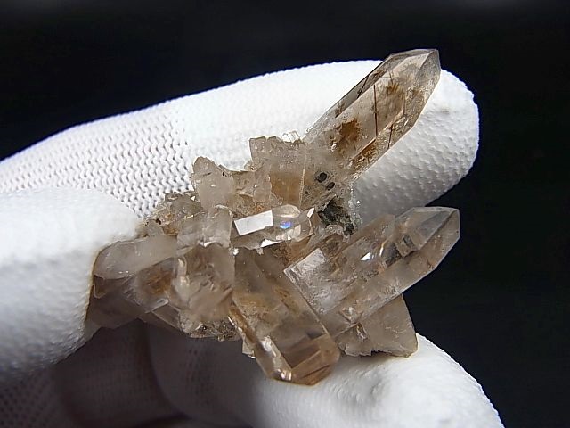 画像: ノルウェー産コッパールチル入りスモーキー水晶原石（連晶） 8.3g