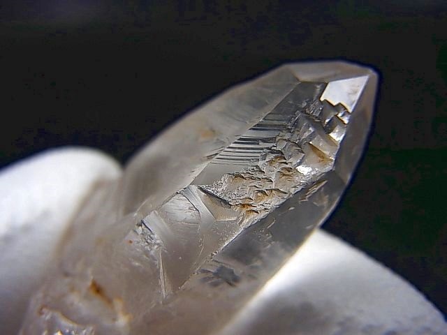 タンザニア産クリア/モンドクオーツ・ポイント 22.8g