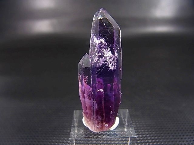 画像: メキシコ・ゲレロ産アメジストポイント（水入り） 6.2g