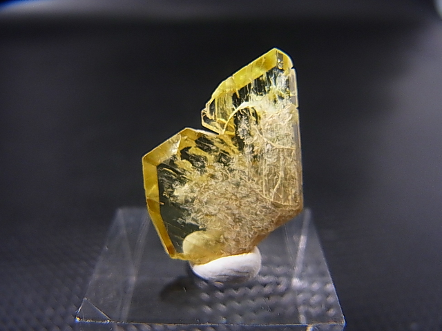 画像: マダガスカル産クリソベリル双晶(macle) 3.5カラット