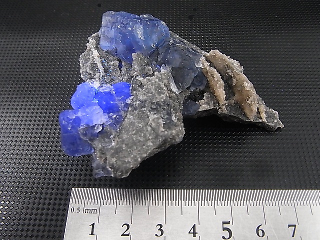 画像: 福建省産ブルーフローライト原石 76.9g