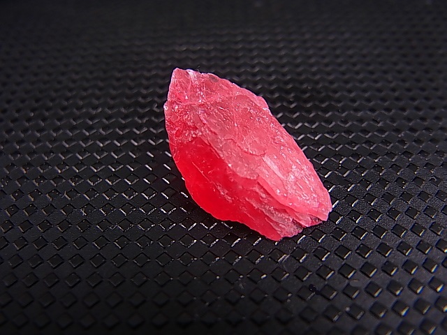 画像: ジェム品質：ブラジル産ヴィヴィッドレッドロードナイト結晶 7.5カラット