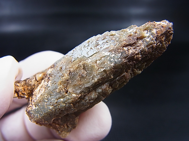 画像: 柿野産緑水晶（ヘデンベルガイト/緑閃石入りインターフェレンス型） 24.6g