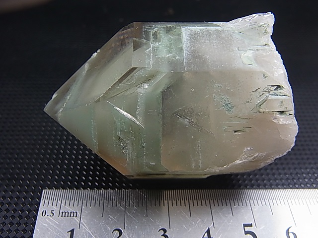 画像: ノルウェー・ロガランド産グリーンファントム水晶ポイント 96.8g