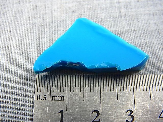 画像: 飯盛ラボストーン（IL-stone）「ターコイズブルーカラー」ガラス原石 34.2カラット