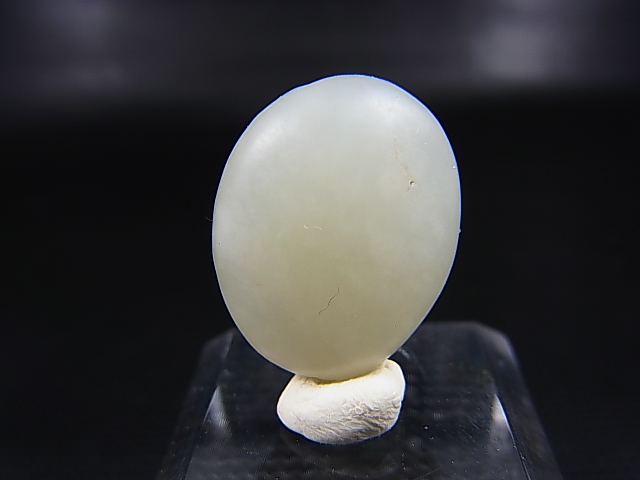 画像: 和田玉（ホータンぎょく）「羊脂白玉」オリジナルビーズ 約20×16×7.5mm