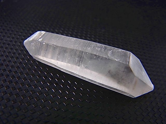 画像: 尾平産まりも＆ファントム水晶ポイント（ＤＴ） 5.2g