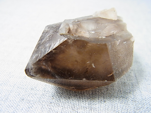 画像: ノルウェー産スモーキークオーツ（トラピチェ） 34.3g