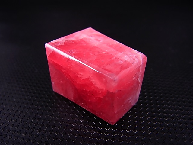 画像: アルゼンチン産ロードクロサイト（AAA）研磨原石（加工用穴あき） 20.4g