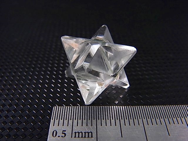 画像: インド・マニハール産マカバスター水晶（六芒星/五芒星十二面体） 4.6g