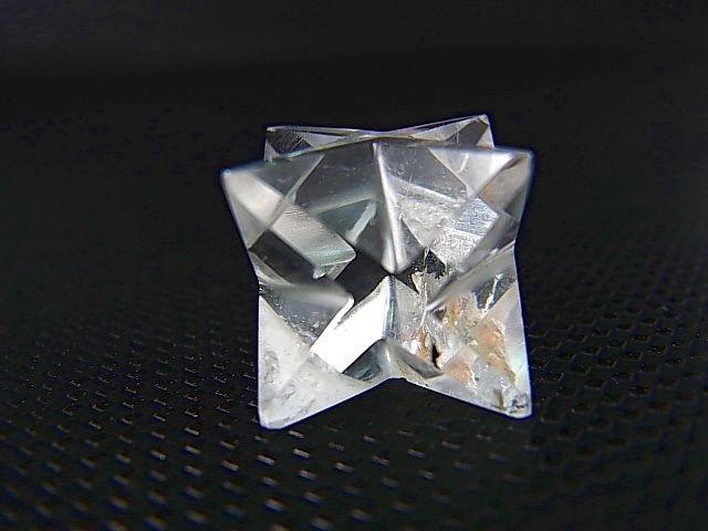 画像1: インド・マニハール産マカバスター水晶（六芒星/五芒星十二面体） 3.7g