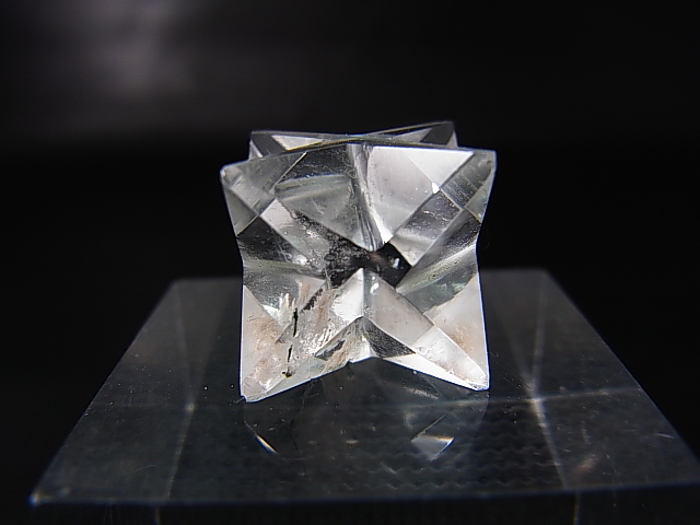 画像: インド・マニハール産マカバスター水晶（六芒星/五芒星十二面体） 3.7g