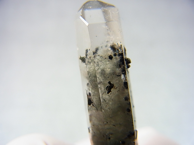 画像2: ノルウェー産水晶ポイント（アクチノライト/ヘマタイト入り） 4.6g