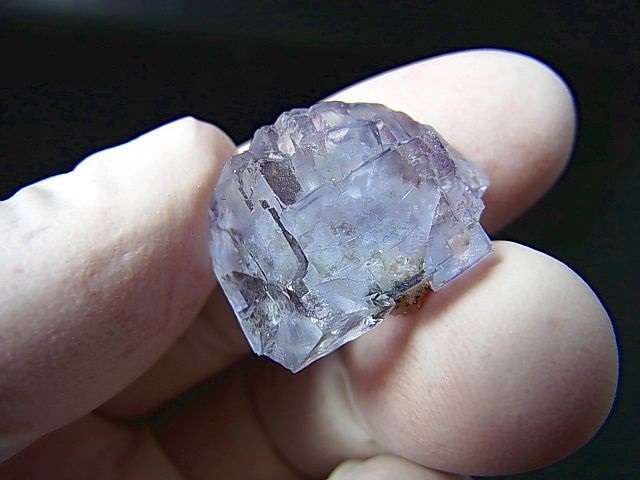 ヤオガンシャン産ライトブルーフローライト原石 9.2g