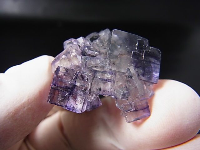 VIP-1003 中国　ヤオガンシャン産　フローライト原石＊ハイクリアパープル VIP-1003 中国 ヤオガンシャン産 フローライト原石＊ハイクリア