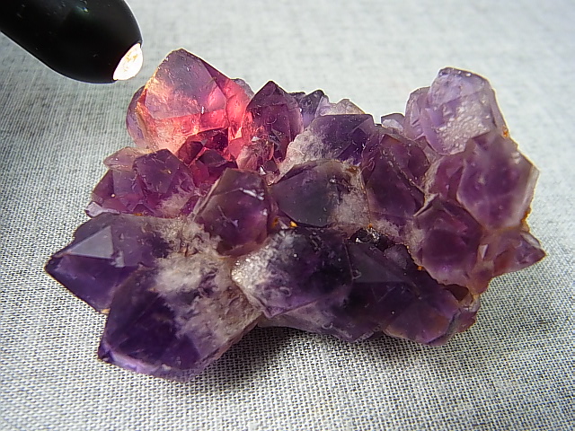 コンゴ産カラーシフト/ディープカラーアメジストクラスター 64.9