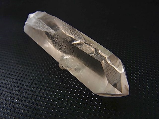 画像: ノルウェー産ウォータークリア・ライトスモーキークオーツ 30.2g