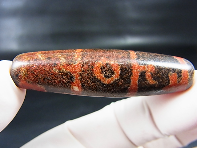 中国美術 天珠石 西蔵 チベット 長5.3cm 旧家蔵 KN61 中国美術 天珠石 西蔵 チベット 長5.3cm 旧家蔵 KN61