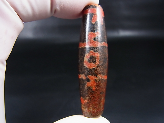 魔除け　赤朱砂入り　蓮師法器天珠 魔除け 赤朱砂入り 蓮師法器天珠 魔除け赤朱砂入り蓮