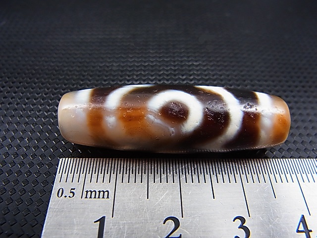 画像: 「三眼」（ドラゴンライン入り）現代天珠 直径約11.5×37.5mm