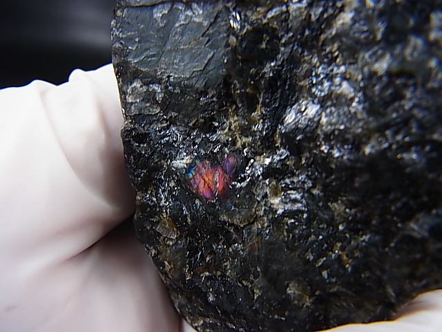 画像: フィンランド・ユレマー産スペクトロライト（ブルーマトリクス＆ヴィオラ）原石ブロック（1面研磨） 113.4g