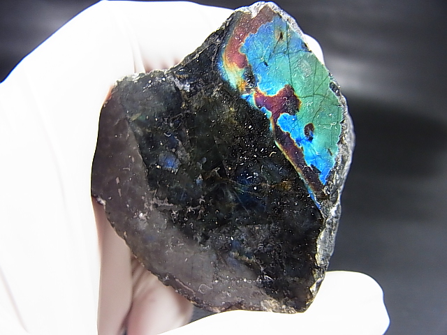 画像: フィンランド・ユレマー産スペクトロライト（ブルーマトリクス＆ヴィオラ）原石ブロック（1面研磨） 113.4g