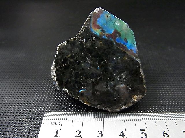 画像: フィンランド・ユレマー産スペクトロライト（ブルーマトリクス＆ヴィオラ）原石ブロック（1面研磨） 113.4g