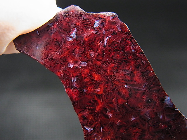 画像: 飯盛ラボストーン（IL-stone）「超レア：シラー入りアースカラー（紅葉石）」ガラス原石 41.9カラット