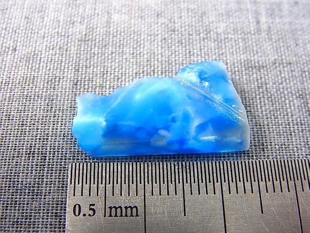 画像: ヴィクトリアストーン（飯盛ラボストーンIL-stone）ラリマーシーブルー原石 9.6カラット