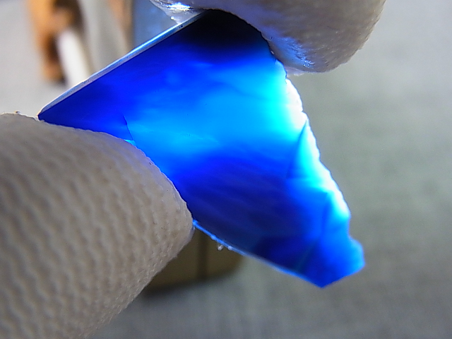 画像: ヴィクトリアストーン（飯盛ラボストーンIL-stone）ダークインディゴ原石 9.7カラット