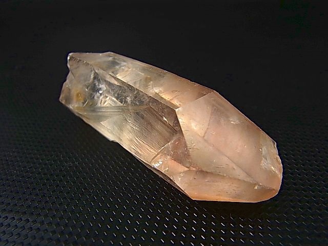 画像: タンザニア産クリアピンク/モンドクオーツ・ポイント 38.4g