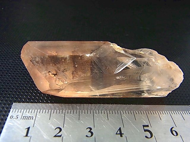 画像: タンザニア産クリアピンク/モンドクオーツ・ポイント 38.4g