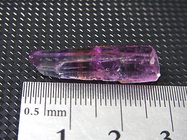 画像: メキシコ・ゲレロ産アメジストポイント（連晶） 1.8g