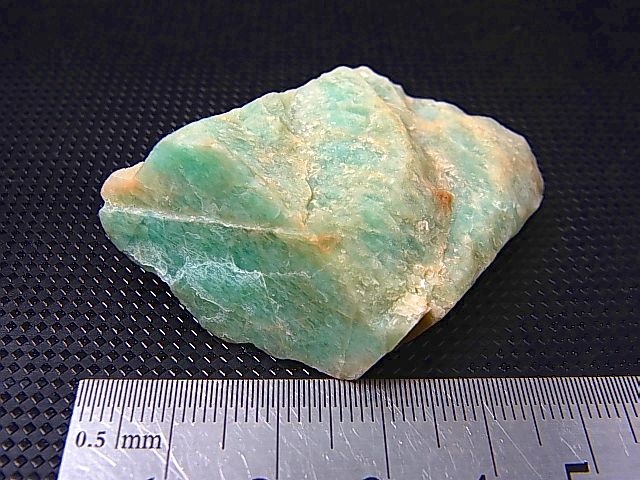 画像: スウェーデン産アマゾナイト原石 32.4g