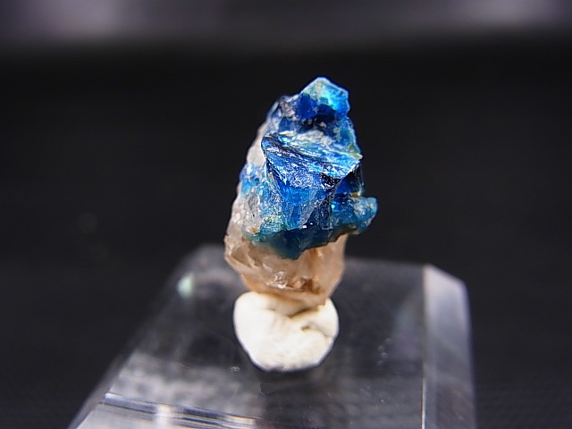 画像: ジンバブエ産ユークレース結晶原石 7.5カラット