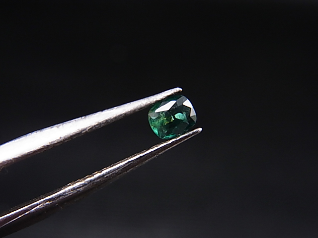 画像: パキスタン産ラズライト(天藍石)・ルース 0.1カラット